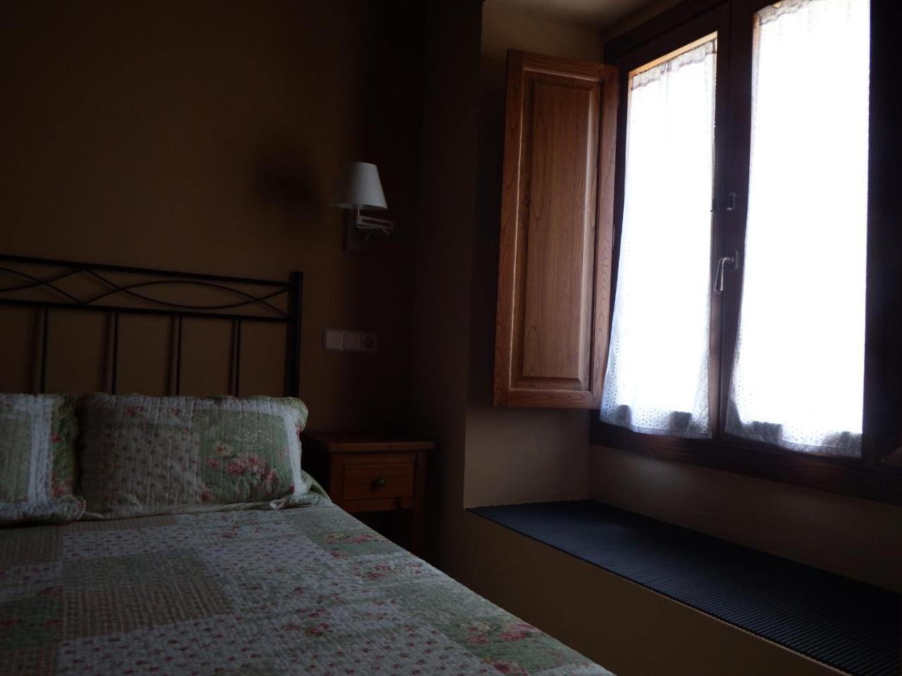 La Casuca Del Esbardu Hotel Vilde Buitenkant foto
