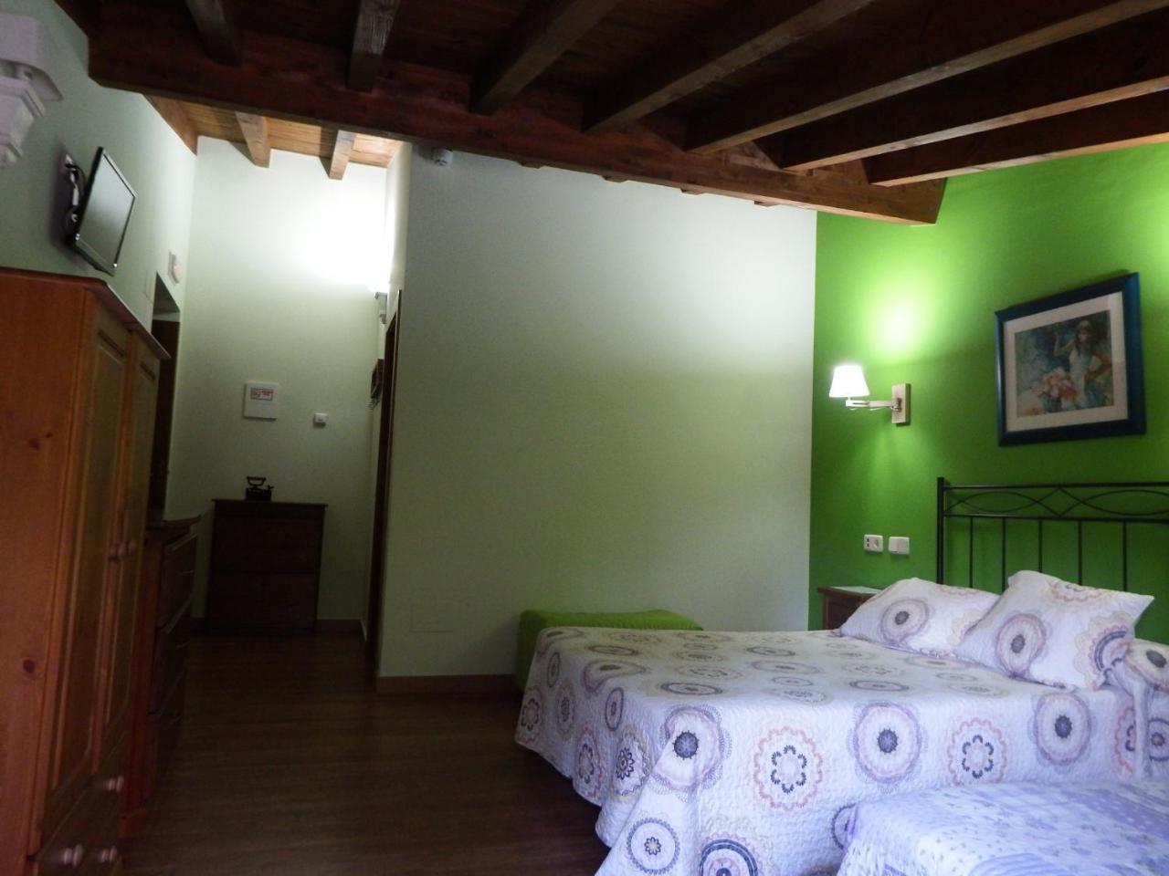 La Casuca Del Esbardu Hotel Vilde Buitenkant foto
